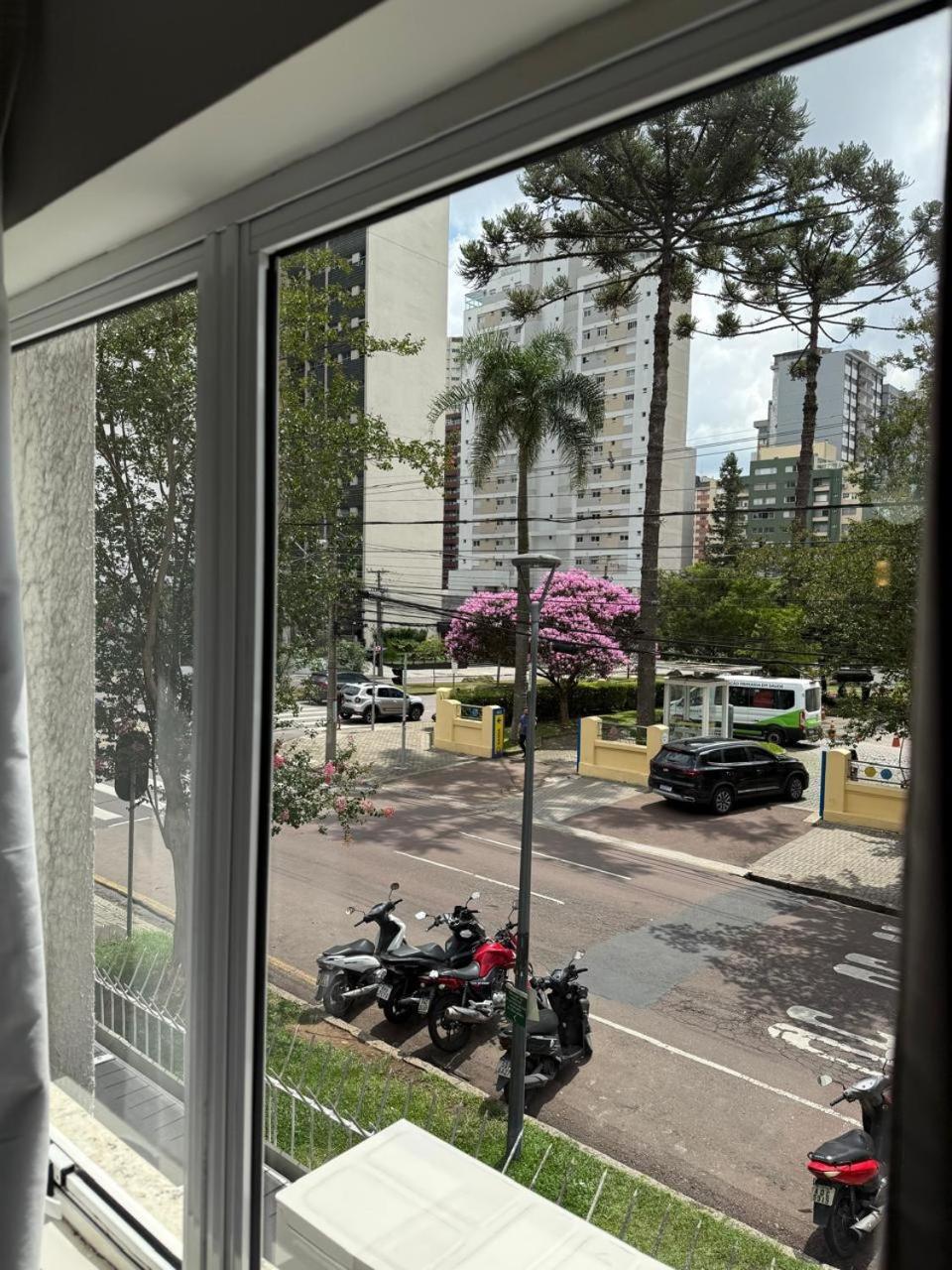 Esquina Batel - Hotel Economico Curitiba Exteriör bild